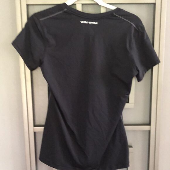 Under Armour Black fitted Lycra top.M - Picture 5 of 5